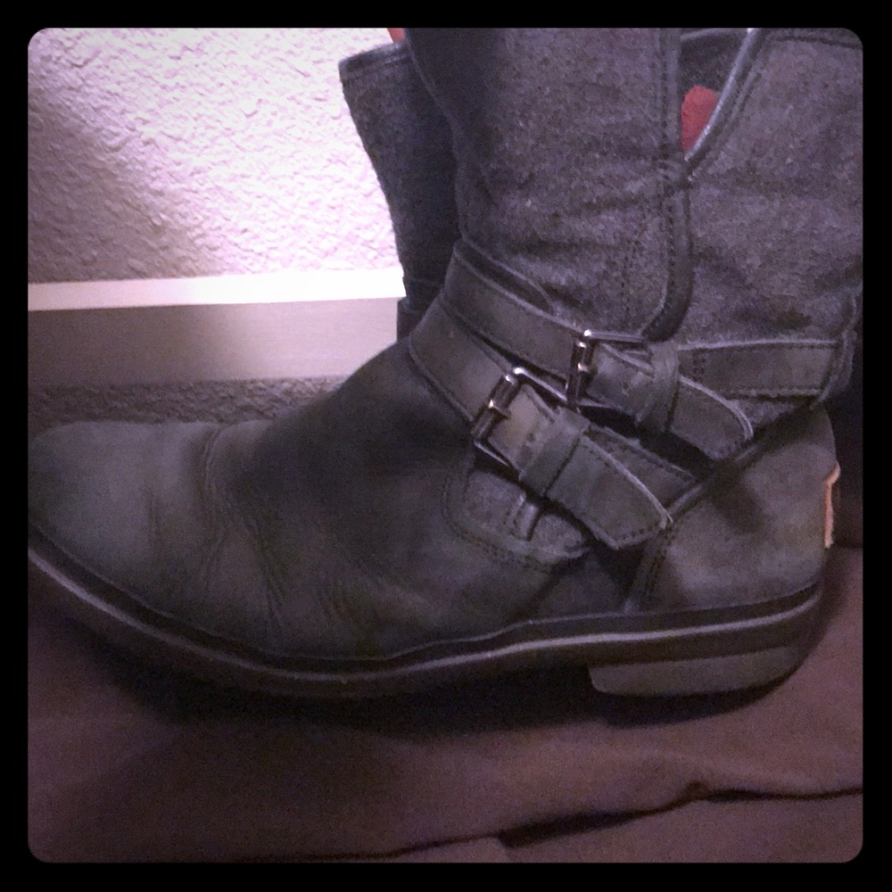 Black Leather Uggs